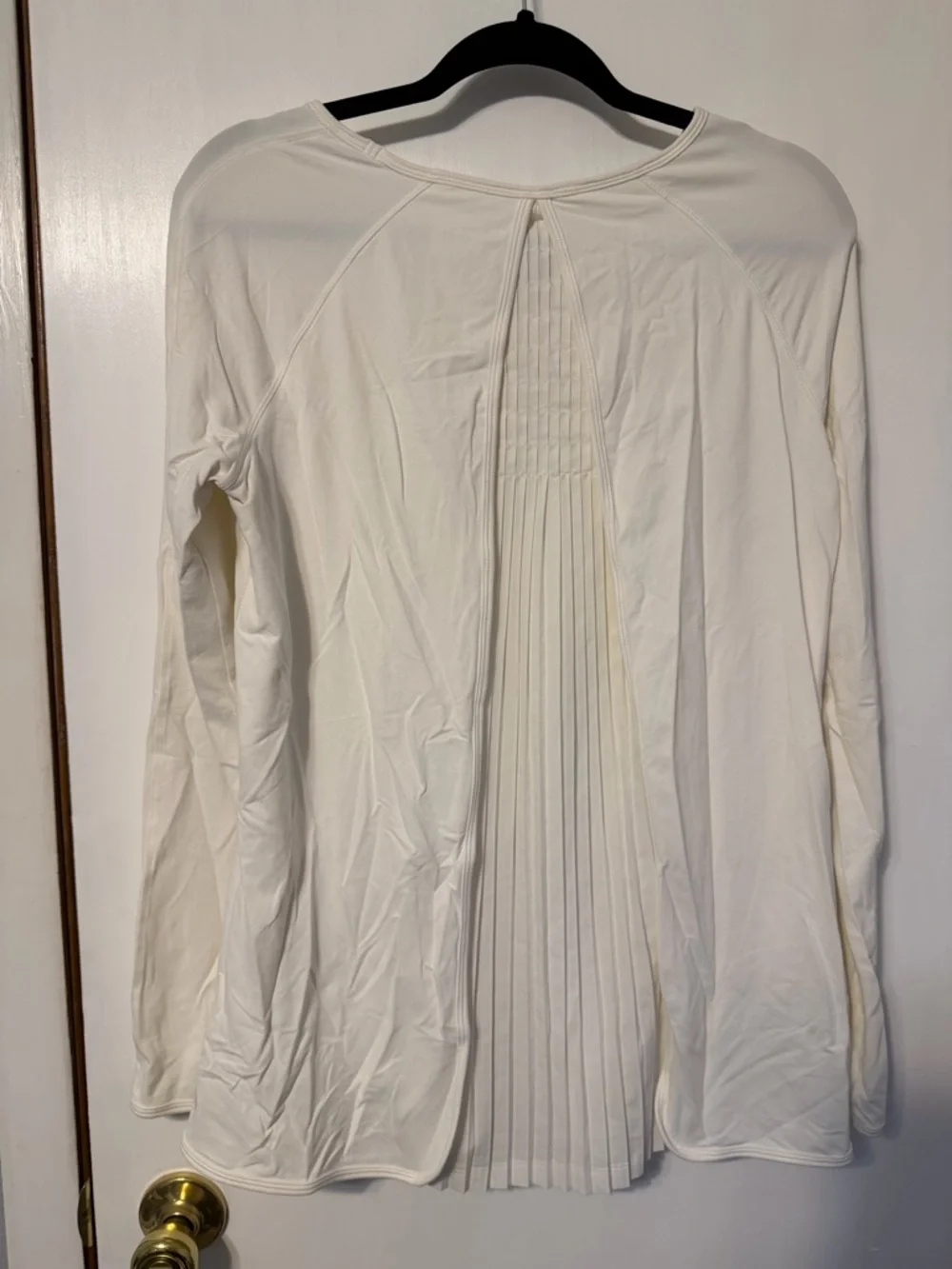 lululemon athletica Long Sleeve Tee in White - Picture 2 of 3